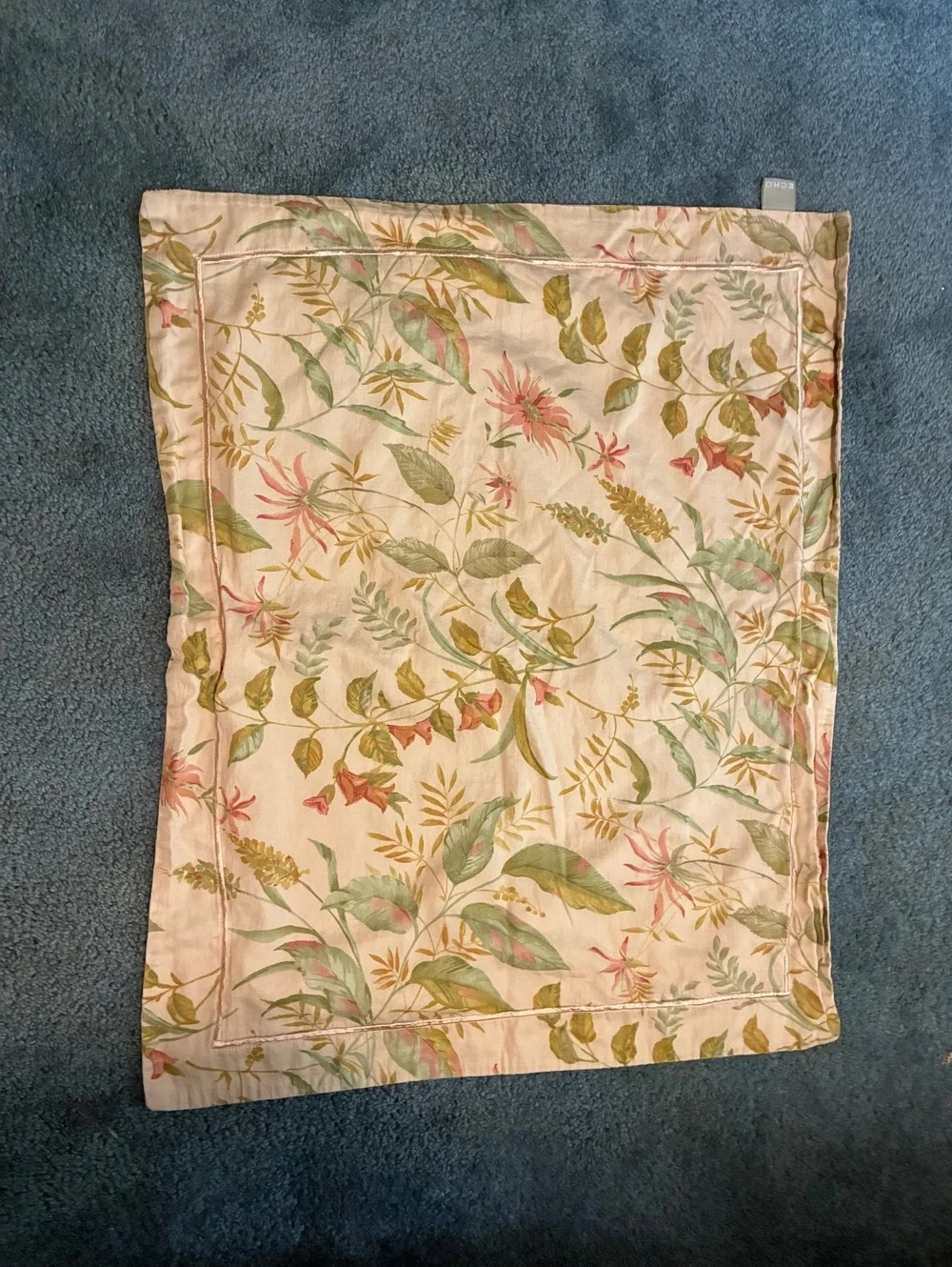 Floral Patterned Quilted Bedspread bedskirt set